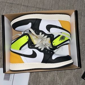 Jordan 1’s ‘volt gold’